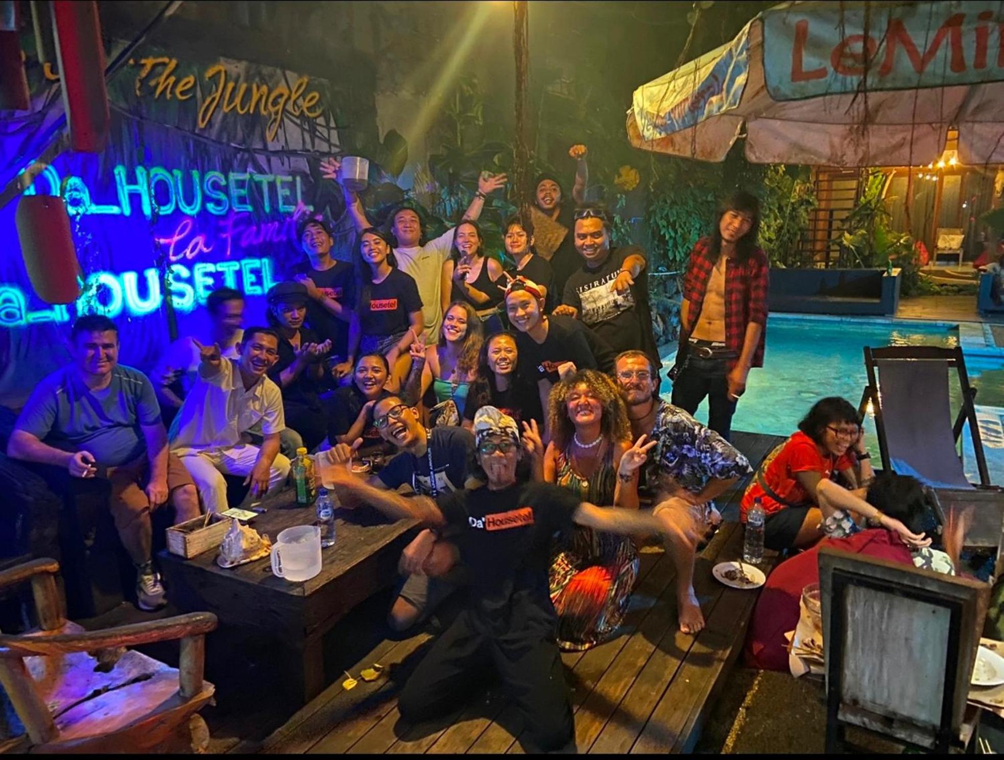 Da Housetel Kuta Hostel Kuta Lombok Exterior foto
